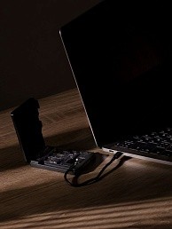 Футляр для карт памяти и SIM-карт Multitask