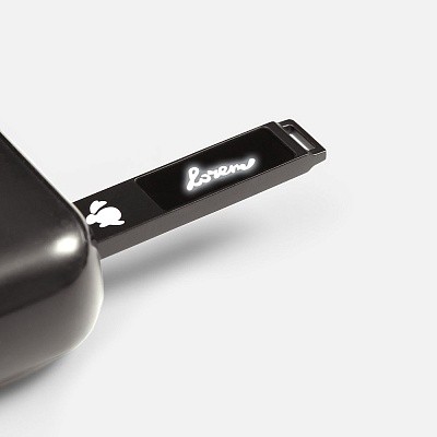 Флешка markBright Black с белой подсветкой