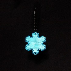 Пешеходный светоотражатель с цепочкой «Снежинка»