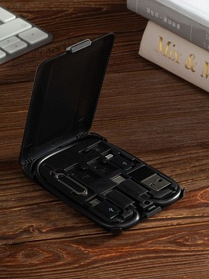 Органайзер с беспроводной зарядкой и набором адаптеров Octopod